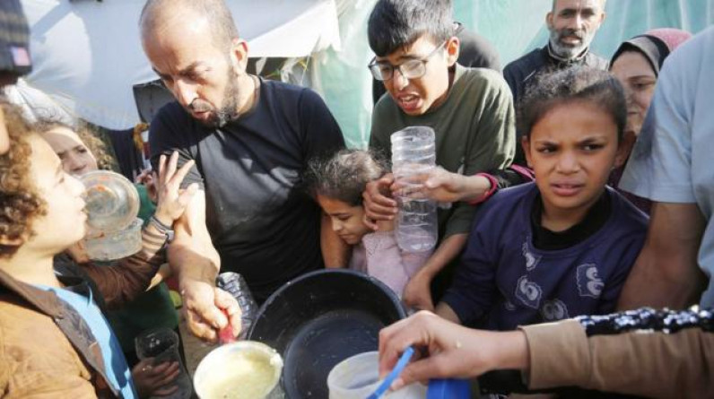 "الأغذية العالمي" يحذر: إما زيادة دخول المساعدات أو المجاعة في شمال غزة